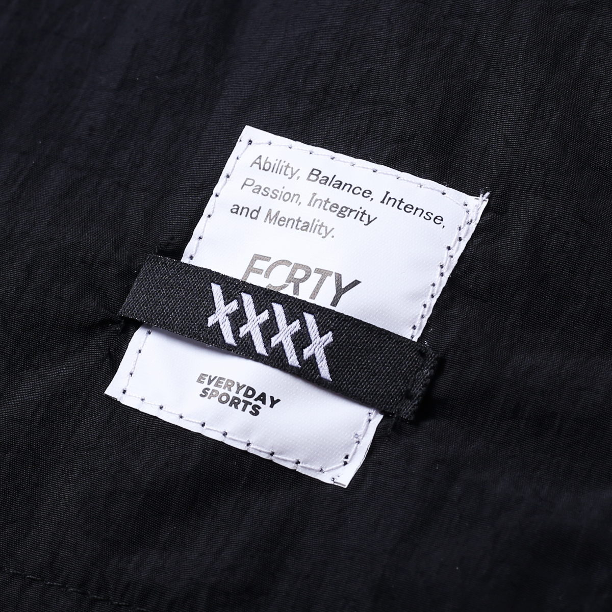 FORTY MULTI-SPORT SHORT BLACK